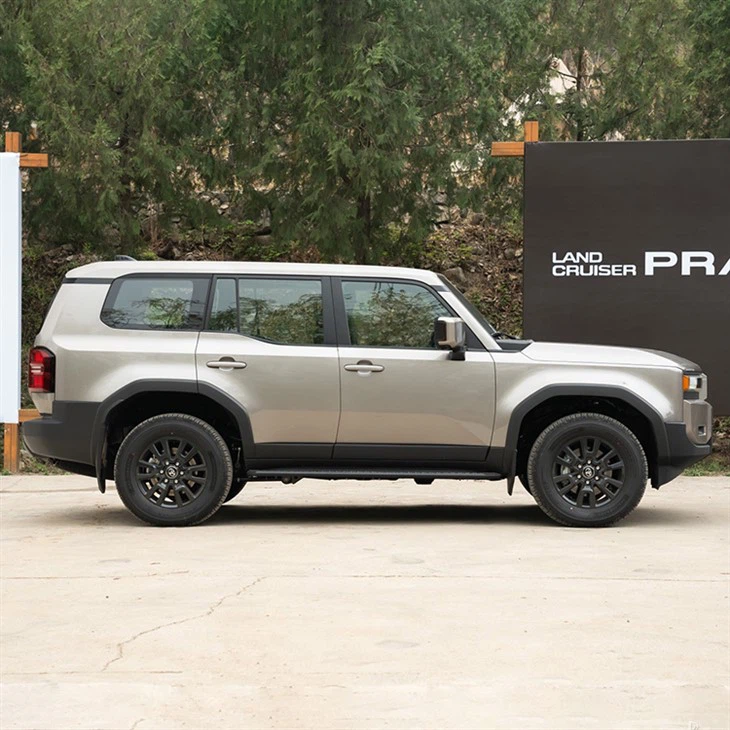 FAW Toyota Prado Gasoline Electric Hybrid SUV