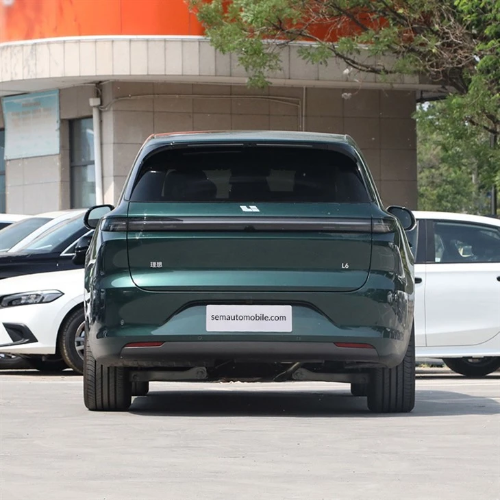 L6 Extended-range Luxury SUV