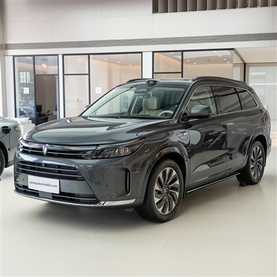 SUV AITO de M7 6 plazas con tracción trasera
